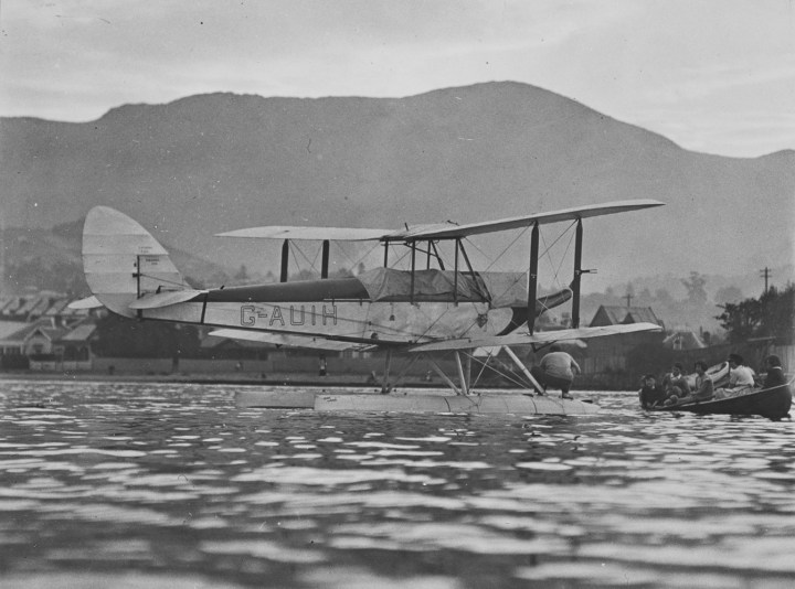 'and a seaplane...' Almost certainly the seaplane that flew under the bridge on February 28th 1931, P.G. Taylor's DH.60 floatplane G-AUIH (c/n 822) later VH-UIH, seen here in Hobart, Tasmania. (State Library of Victoria H99.206/1326) 