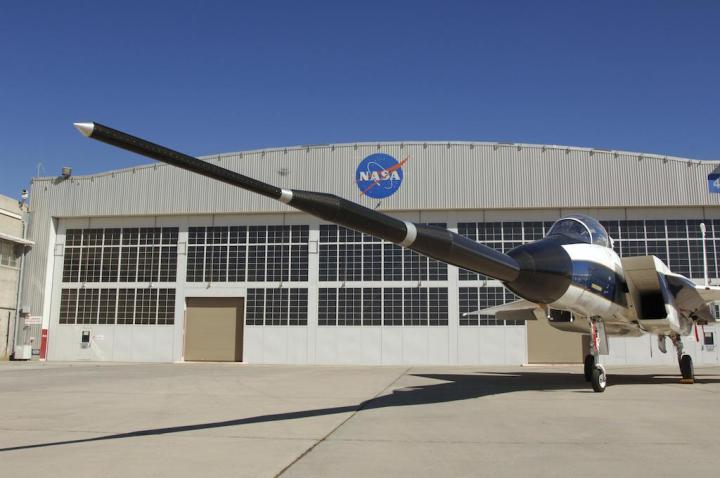 More work for NASA #836 – testing Gulfstream's 'Quiet Spike', a cockpit-controllable telescopic nose probe designed to mitigate sonic booms across a range of conditions. (NASA Photo)