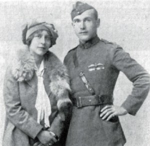 Captain Bill Lancaster RAF, with his wife 'Kiki' – Annie Maud Mervyn-Colomb – in 1919. (© Lancaster family)