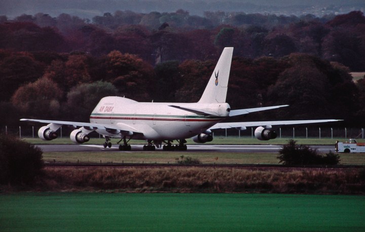 C5-FBS prepares to leave Edinburgh, Scotland (for Gambia, presumably) after CHOGM in October 1997. (© Alistair Henderson | flickr.com)