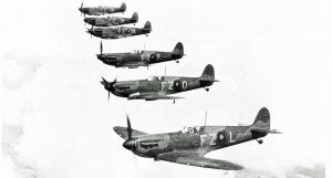 No.65 Squadron RAF, based at Hornchurch, show off their new Spitfire Mk.Is in 1939. FZ-L, K9906, was one of their first. Relegated to training duties in 1940, it was written off after an engine failure in October that year. (SDASM #01-88563) 