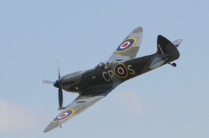 Broad-nosed, but without the distinctive bulges over the cams of a Griffon, this is the later Spitfire Mk XVI (TD248, 'CR-S') powered by a Packard-built Merlin 266. (martin_vmorris | flickr.com CC BY-SA 2.0)